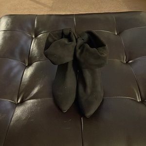 Women’s Ankle bootie heels- 10